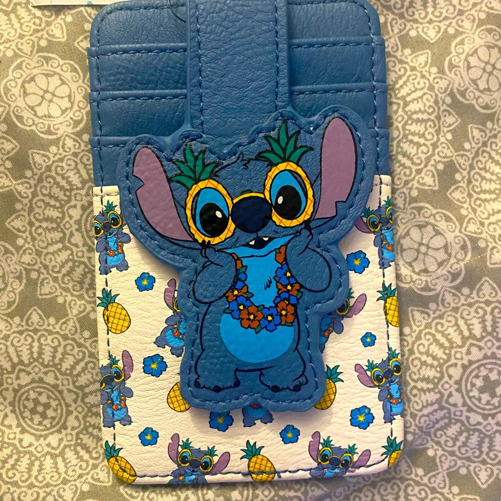 Walt Disney parks stitch peek a boo card holder With RDIF blocking NWT 🌸✨